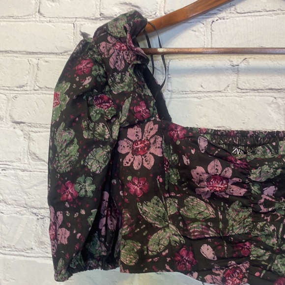 Zara Black Pink Floral Long Sleeve Cropped Top Size Medium & Large - Picture 3 of 13